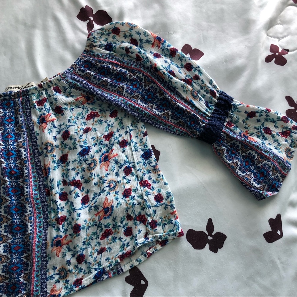 Off The Shoulders Square Neck Patterned Blouse - image 4